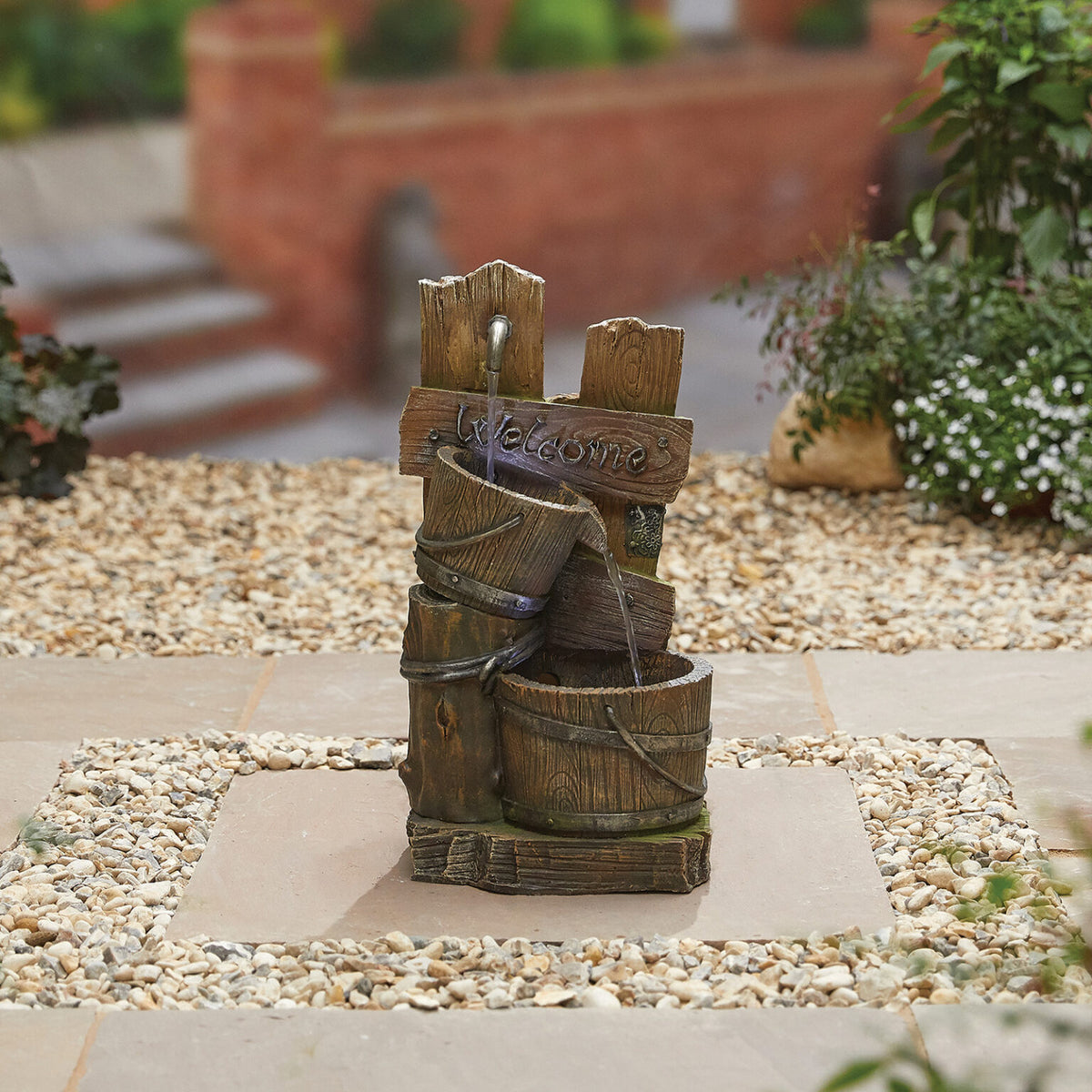 Fence Post Pours water feature