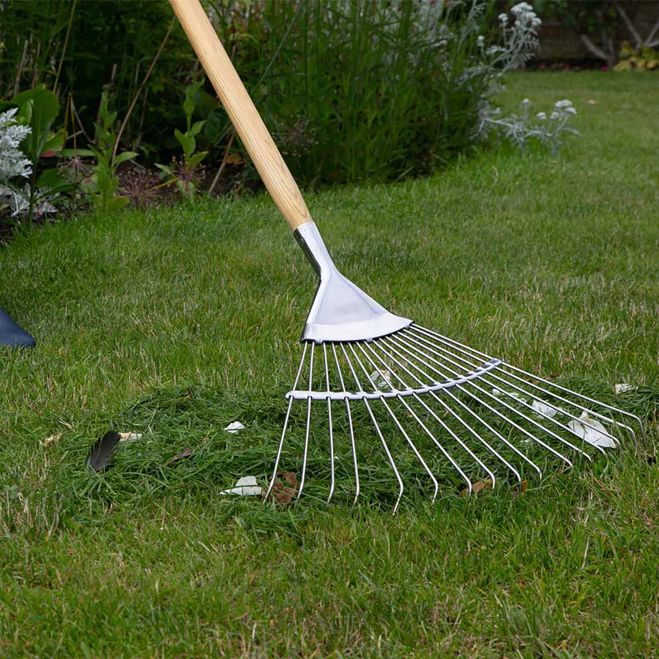 Wilkinson Sword stainless steel lawn rake