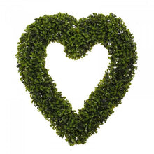 Load image into Gallery viewer, Boxwood Heart 40 cm
