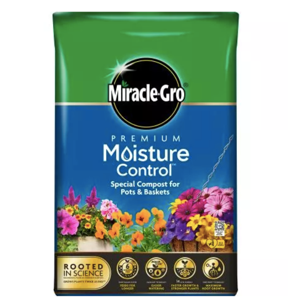 Miracle-Gro Premium Moisture Control Compost