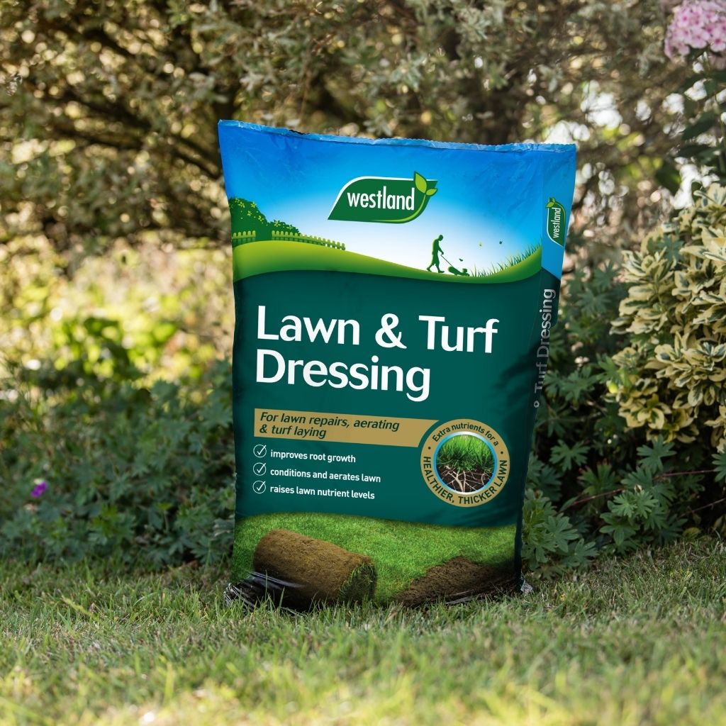 Lawn and Turf Dressing